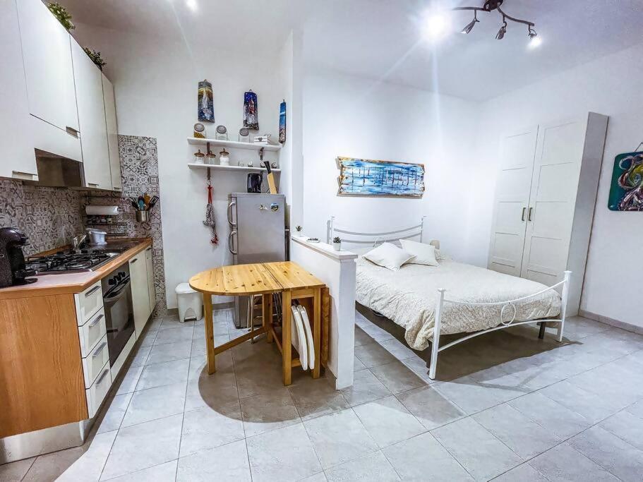 Casa Con Abbonamento Parcheggio Sul Lungomare Apartment Gaeta Luaran gambar